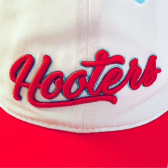HOOTERS Cursive Design Stripe Ponytail Mesh Baseball Cap Hat NWT - Picture 2 of 15